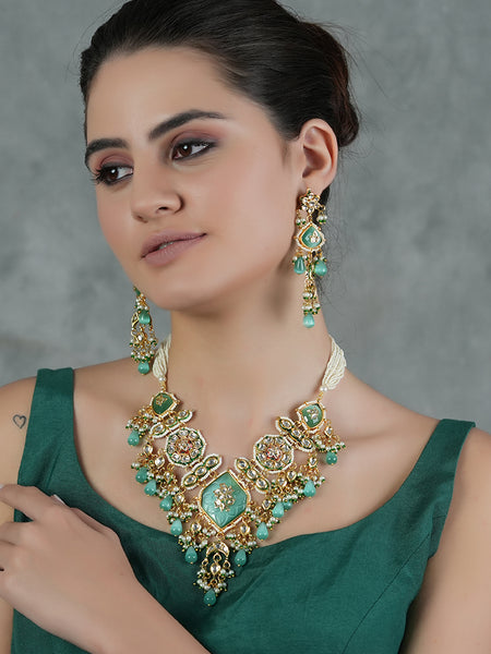 Gold Plated Kundan Studded Green Choker Necklace Set With Earrings