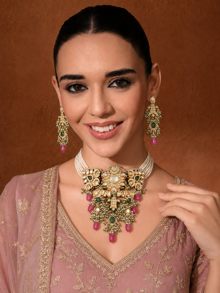 Gold Plated Ethnic Choker Set With Earrings