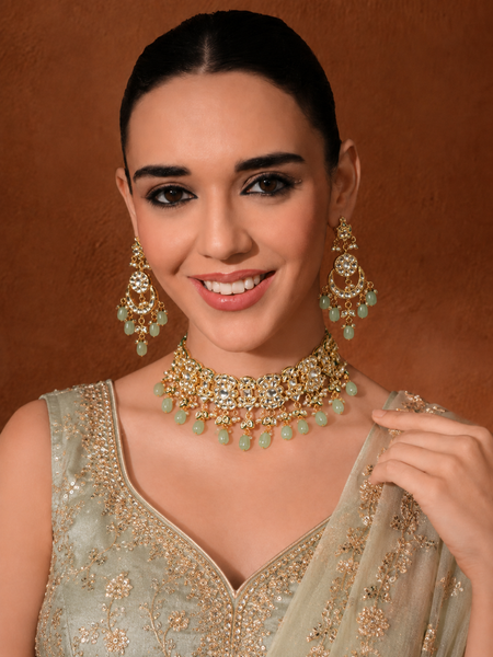 GOLD PLATED ETHNIC KUNDAN STUDDED GREEN CHOKAR SET WITH EARINGS