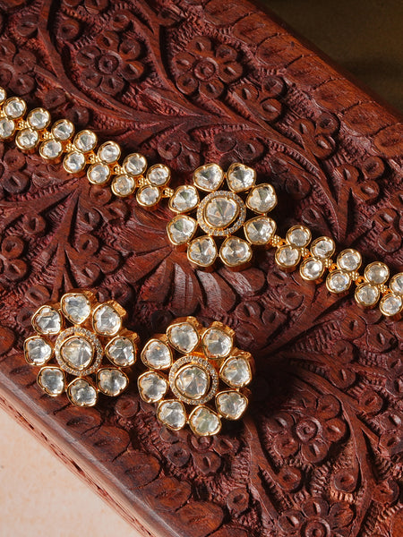 ROSHNI KUNDAN CHOKAR SET WITH EARRINGS