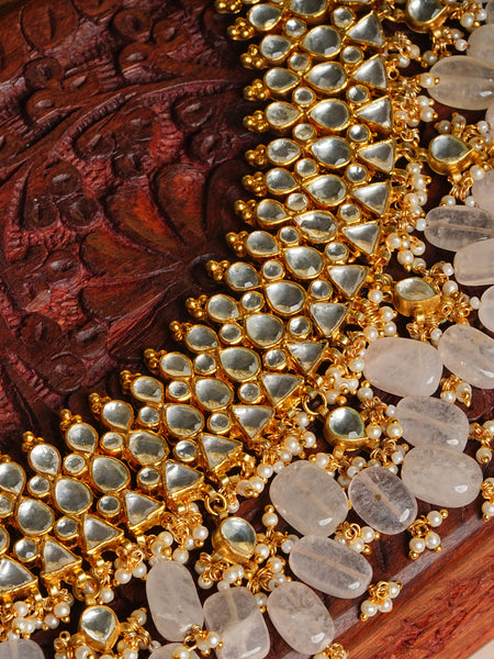 JASHAN-E-KUNDAN CHOKAR SET WITH EARRINGS