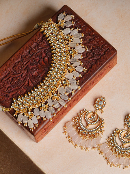 JASHAN-E-KUNDAN CHOKAR SET WITH EARRINGS