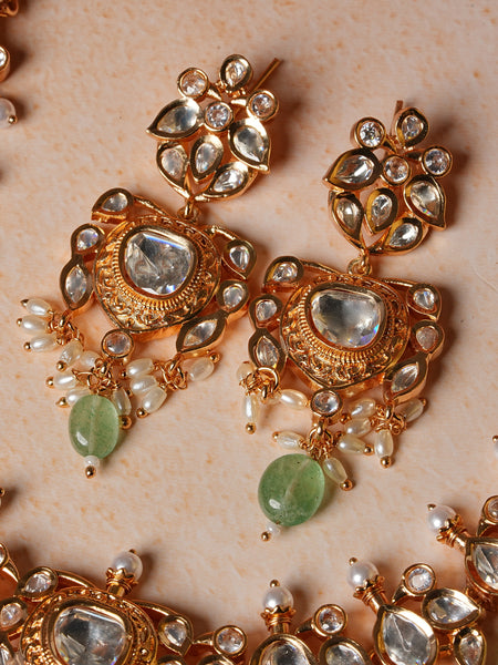 ADVIKA GREEN NECKLACE SET WITH EARRINGS