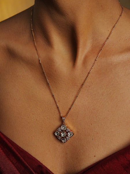 AMAIRA LONG NECKLACE SET WITH EARRINGS