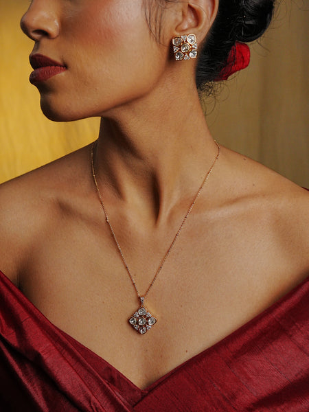 AMAIRA LONG NECKLACE SET WITH EARRINGS