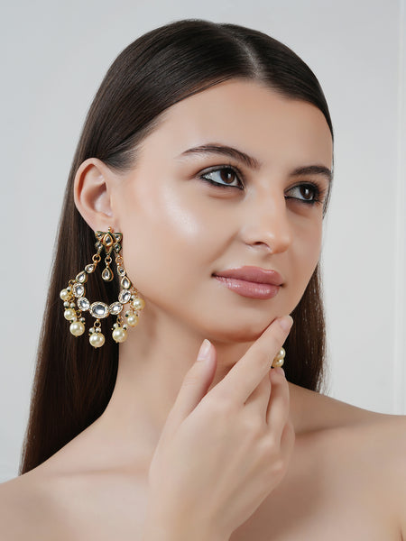 GOLD PLATED ETHNIC WHITE PEARLS EARRING SET