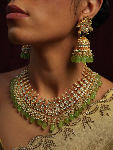 RAUNAK-E-DULHAN CHOKAR SET WITH EARRINGS & MAANGTIKKA