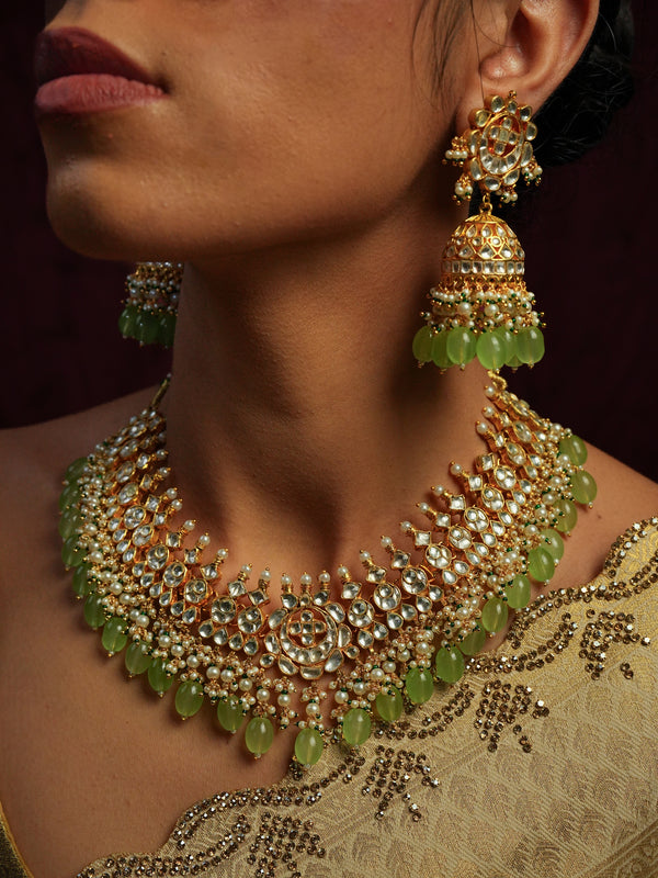 RAUNAK-E-DULHAN CHOKAR SET WITH EARRINGS & MAANGTIKKA