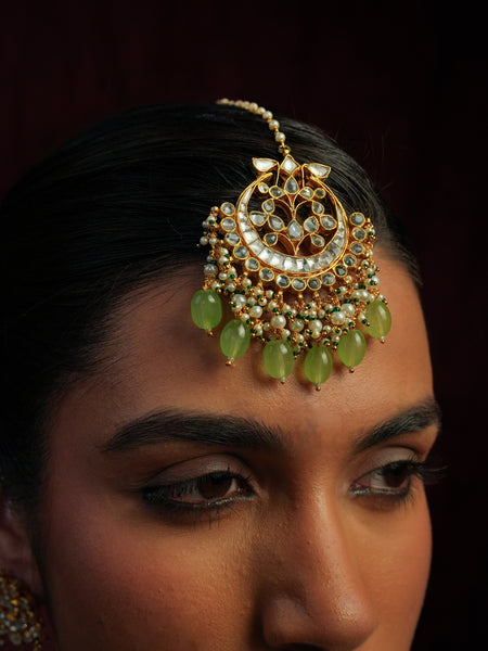 RAUNAK-E-DULHAN CHOKAR SET WITH EARRINGS & MAANGTIKKA