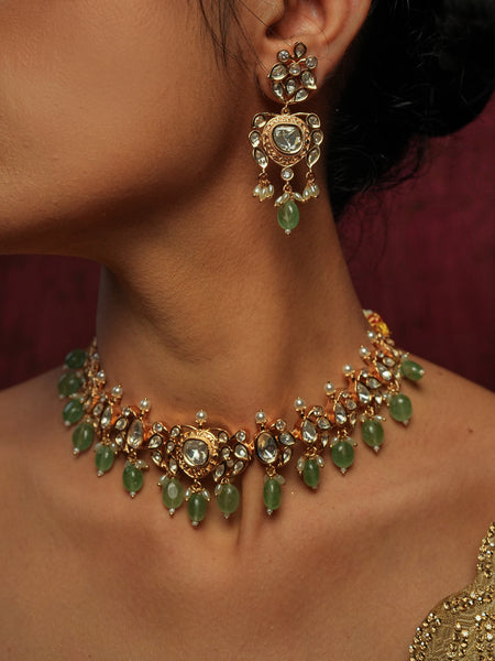 ADVIKA GREEN NECKLACE SET WITH EARRINGS