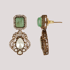 GOLD PLATED KUNDAN & GREEN EMERALD STUDDED CHOKAR WITH EARRINGS