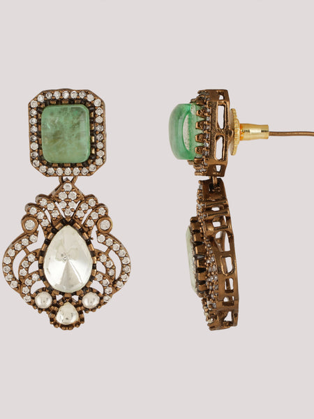 GOLD PLATED KUNDAN & GREEN EMERALD STUDDED CHOKAR WITH EARRINGS