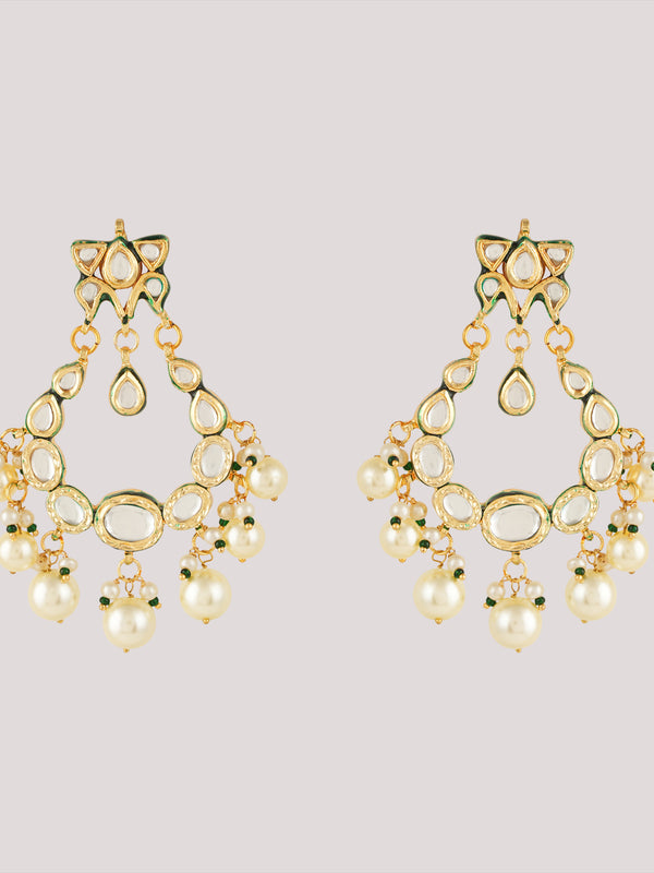 GOLD PLATED ETHNIC WHITE PEARLS EARRING SET