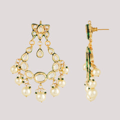 GOLD PLATED ETHNIC WHITE PEARLS EARRING SET