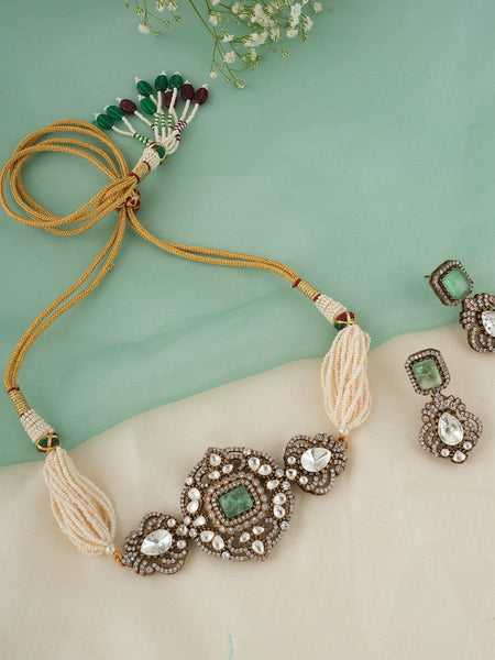 GOLD PLATED KUNDAN & GREEN EMERALD STUDDED CHOKAR WITH EARRINGS