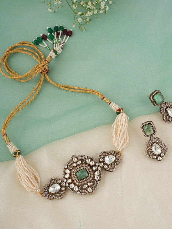 GOLD PLATED KUNDAN & GREEN EMERALD STUDDED CHOKAR WITH EARRINGS