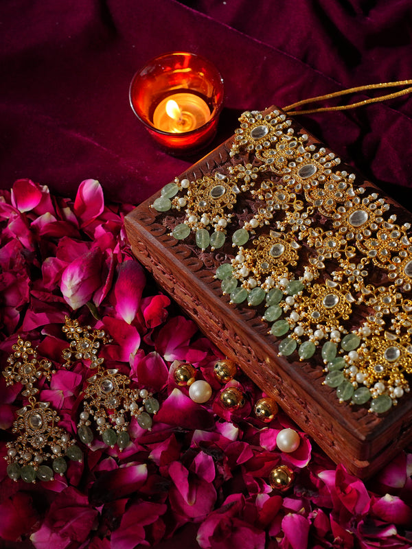 RAJRANI KALIGHAR CHOKAR SET WITH EARRINGS
