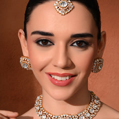 Colourless Choker Set with Mangtika (4 Pc)