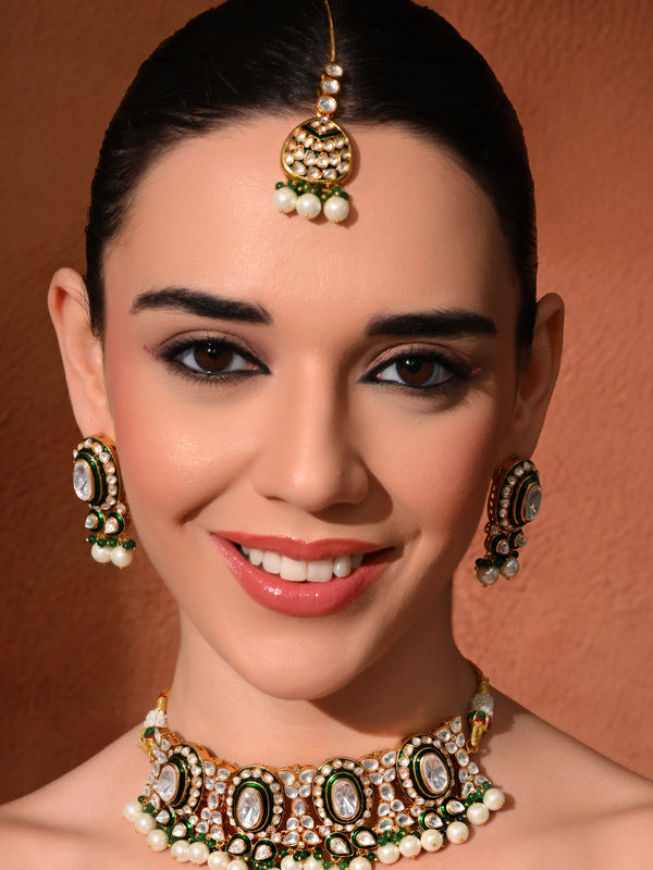 Green Bridal Choker Set with Mangtika