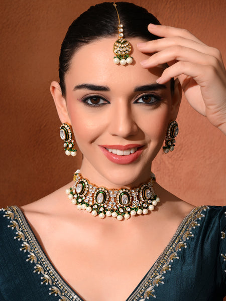 Green Bridal Choker Set with Mangtika