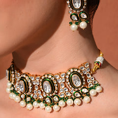 Green Bridal Choker Set with Mangtika