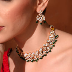 Green Minimal Gold Necklace Set