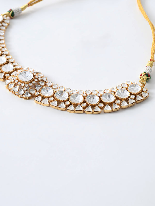 Colourless Choker Set with Mangtika (4 Pc)