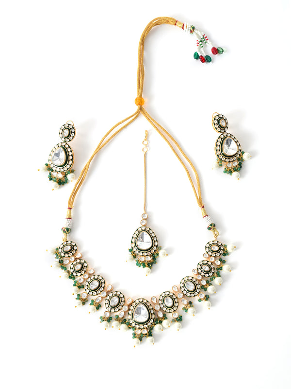 Green Necklace Set with Mangtika